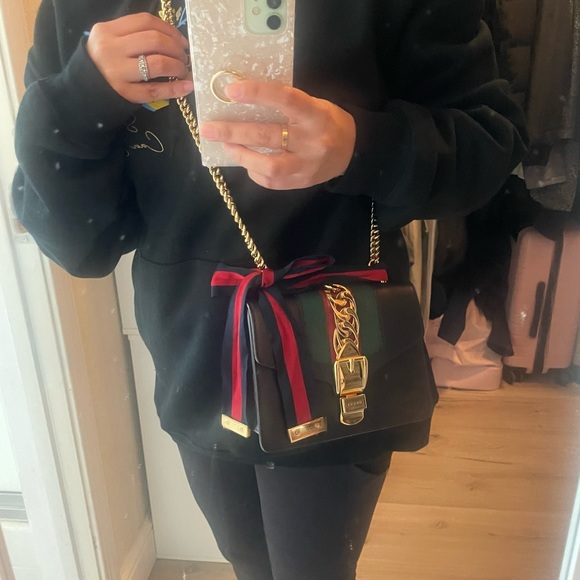 Authentic Sylvie Mini Gucci Bag - Picture 13 of 15